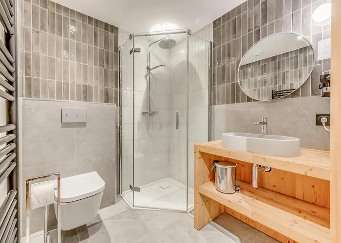 Le Grand Bouquetin - 3 Pieces Pour 6 Personnes Mae-0034 *